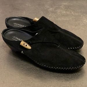 *PRICE DROP*  Donald J Pliner Slip-ons sz 9.5